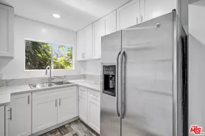 425 N Eastern Ave, Los Angeles, CA 90022 - Photo 30