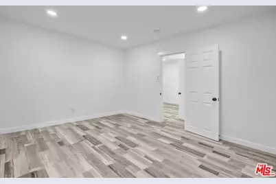 425 N Eastern Ave, Los Angeles, CA 90022 - Photo 36