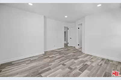 425 N Eastern Ave, Los Angeles, CA 90022 - Photo 22