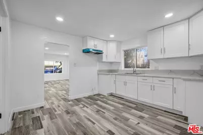 425 N Eastern Ave, Los Angeles, CA 90022 - Photo 14