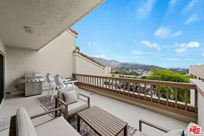 23908 De Ville Way #A, Malibu, CA 90265 - Photo 2