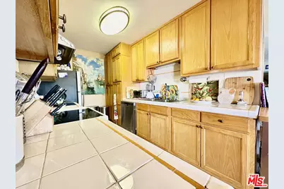 622 S Barrington Ave #408, Los Angeles, CA 90049 - Photo 6