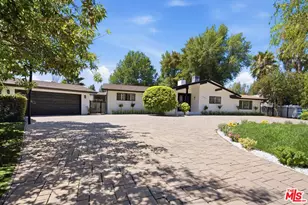 22842 Hatteras St, Woodland Hills, CA 91367 - Photo 2
