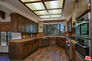 24926 Jim Bridger Rd, Hidden Hills, CA 91302 - Photo 10
