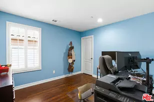 19850 Holly Dr, Santa Clarita, CA 91350 - Photo 24