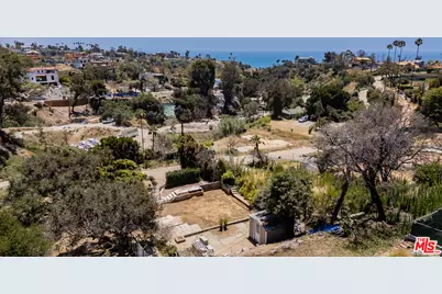 627 N Marquette St, Pacific Palisades, CA 90272 - Photo 16