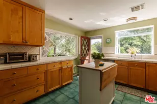 20616 Callon Dr, Topanga, CA 90290 - Photo 12
