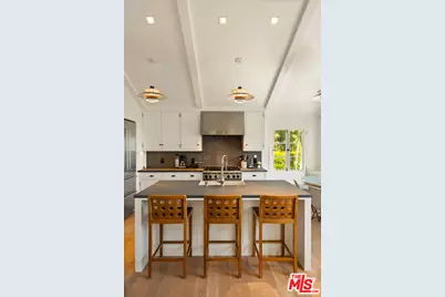 8836 Evanview Dr, West Hollywood, CA 90069 - Photo 14