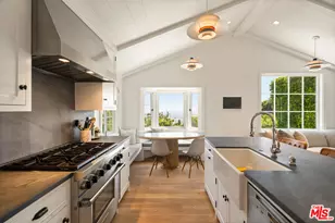 8836 Evanview Dr, West Hollywood, CA 90069 - Photo 16