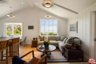 8836 Evanview Dr, West Hollywood, CA 90069 - Photo 10