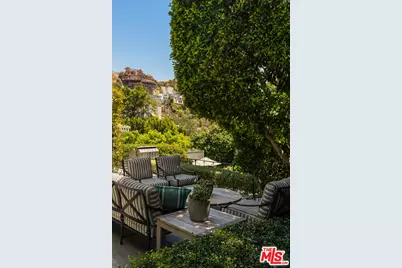 8836 Evanview Dr, West Hollywood, CA 90069 - Photo 34