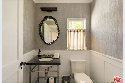 8836 Evanview Dr, West Hollywood, CA 90069 - Photo 20