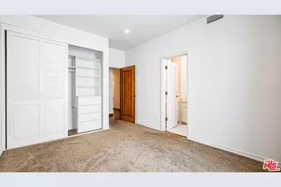 1220 Roxbury Dr #302, Los Angeles, CA 90035 - Photo 38