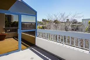1220 Roxbury Dr, Los Angeles, CA 90035 - Photo 26