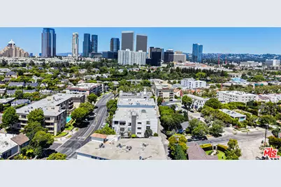 1220 Roxbury Dr #302, Los Angeles, CA 90035 - Photo 52