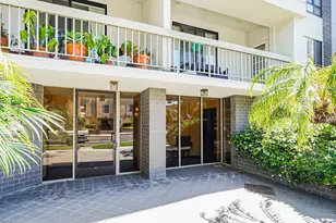 1220 Roxbury Dr, Los Angeles, CA 90035 - Photo 4
