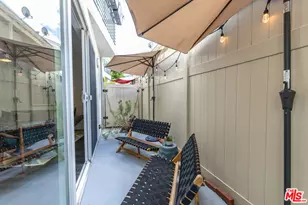 10735 Bloomfield St, Toluca Lake, CA 91602 - Photo 16
