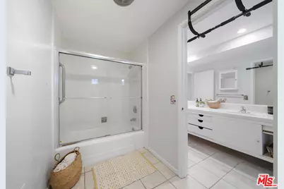 3543 Lavell Dr, Los Angeles, CA 90065 - Photo 28