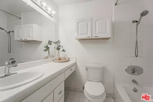 22 Navy St, Venice, CA 90291 - Photo 16