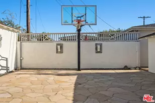 6322 W 78th Pl, Los Angeles, CA 90045 - Photo 26
