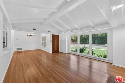 21309 Ibanez Ave, Woodland Hills, CA 91364 - Photo 10