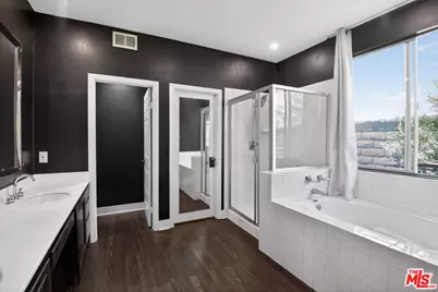 5018 S Chariton Ave, Los Angeles, CA 90056 - Photo 20