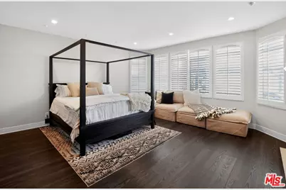 5018 S Chariton Ave, Los Angeles, CA 90056 - Photo 14