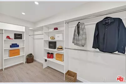 7010 Loyal Trl, Los Angeles, CA 90068 - Photo 18