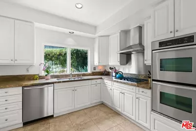 6435 Zumirez Dr #21, Malibu, CA 90265 - Photo 4