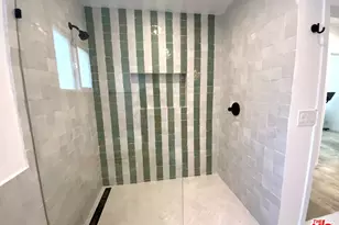 8462 Kirkwood Dr, Los Angeles, CA 90046 - Photo 26