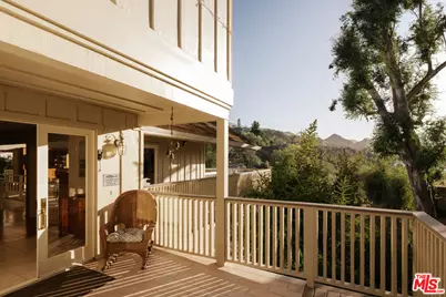 2090 E Lakeshore Dr, Agoura Hills, CA 91301 - Photo 30