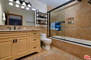 4050 Hayvenhurst Dr, Encino, CA 91436 - Photo 20