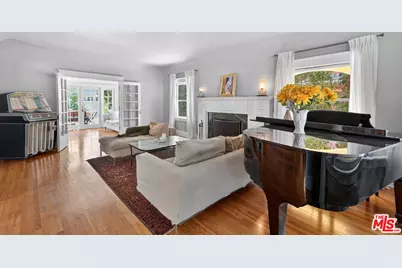 1614 Virginia Rd, Los Angeles, CA 90019 - Photo 8
