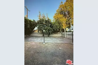 6348 Camellia Ave, North Hollywood, CA 91606 - Photo 2