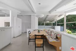 810 Bramble Way, Los Angeles, CA 90049 - Photo 12