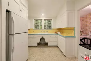 10484 Lindbrook Dr, Los Angeles, CA 90024 - Photo 12