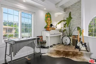 2225 N Cahuenga Blvd, Los Angeles, CA 90068 - Photo 4