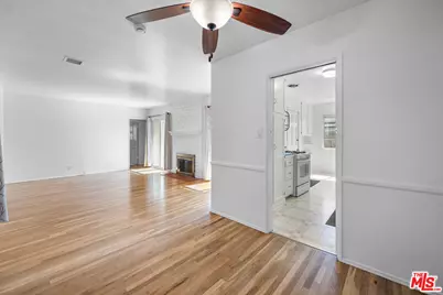 8900 Amigo Ave, Northridge, CA 91324 - Photo 6