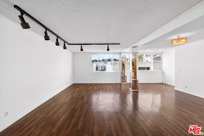 540 Kelton Ave #402, Los Angeles, CA 90024 - Photo 14