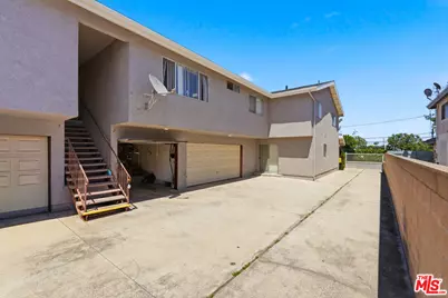 15411 S Berendo Ave, Gardena, CA 90247 - Photo 8