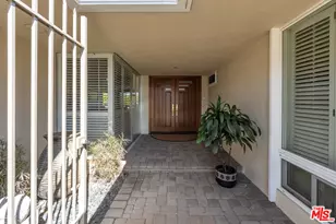 6710 S Holt Ave, Los Angeles, CA 90056 - Photo 2