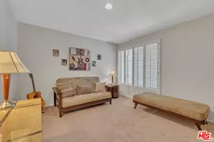 6710 S Holt Ave, Los Angeles, CA 90056 - Photo 18