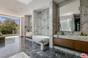 120 N Glenroy Ave, Los Angeles, CA 90049 - Photo 26