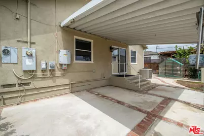 7832 Midfield Ave, Los Angeles, CA 90045 - Photo 38