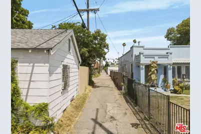 3414 7th Ave, Los Angeles, CA 90018 - Photo 20