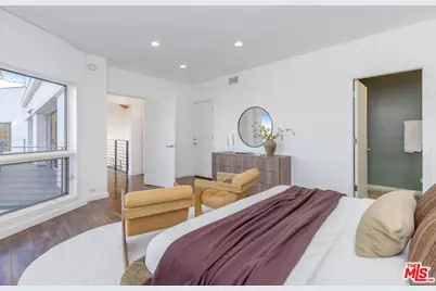 11955 Pinnacle Pl, Beverly Hills, CA 90210 - Photo 18