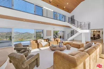 11955 Pinnacle Pl, Beverly Hills, CA 90210 - Photo 4