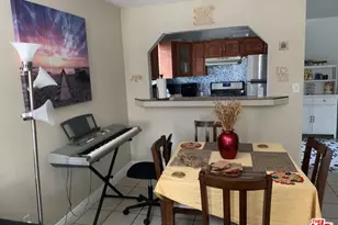 536 W 42nd St, Los Angeles, CA 90037 - Photo 12