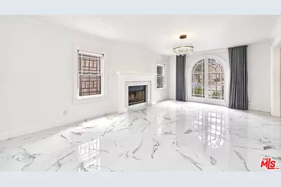 860 S Norton Ave, Los Angeles, CA 90005 - Photo 8