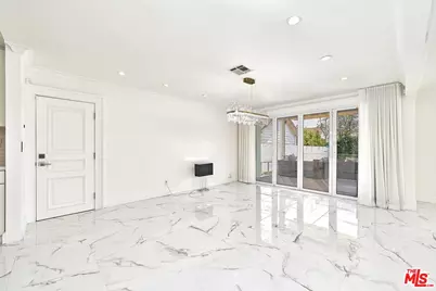 860 S Norton Ave, Los Angeles, CA 90005 - Photo 30
